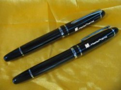 Metal pen fat         